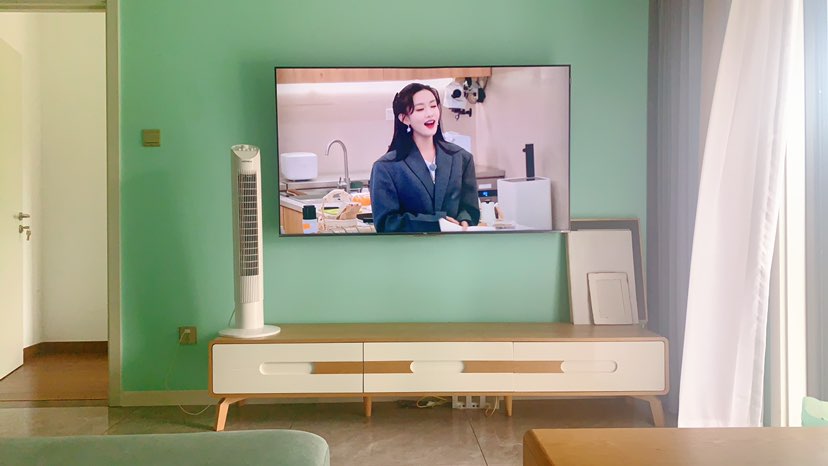 Не ичюн App Hello